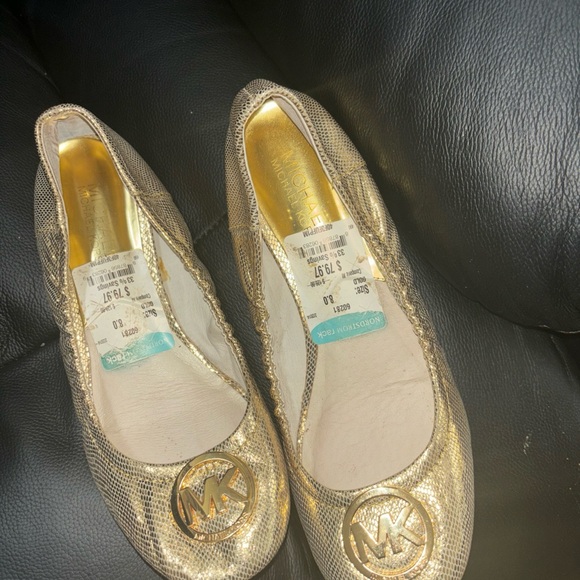 Michael Kors.  Size 8 New Ballerina slippers.   Gold new. - Picture 2 of 5